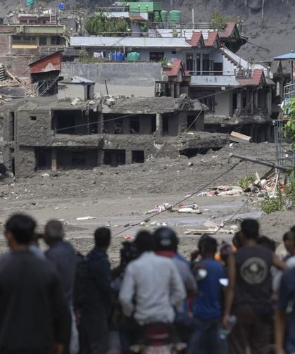 Nepal’deki selde can kaybı artıyor!