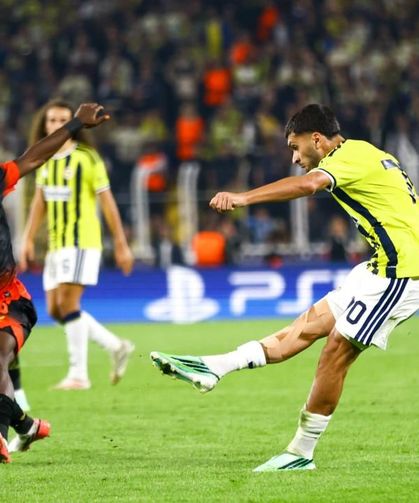 Fenerbahçe: 2 - Slavia Prag: 2 (Maç Özeti)