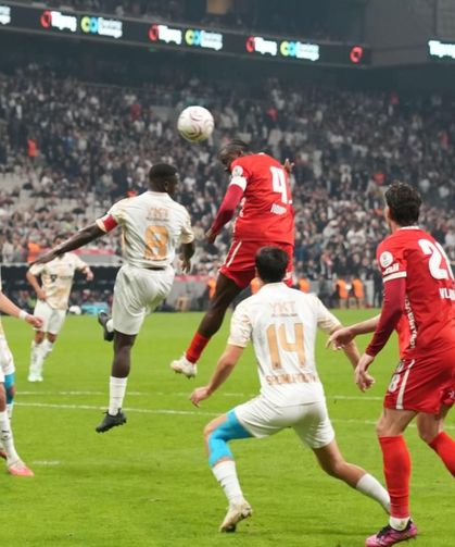 Beşiktaş: 2 - Başakşehir: 0 (Maç Özeti)