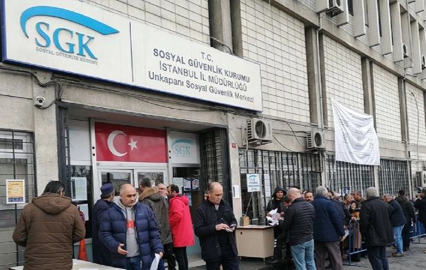 Yıllar sonra bir ilk: Milyonlarca emekliye yeni hak geldi