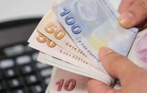 TBMM’ye Sunuldu: Emekli Bayram İkramiyesinde 17 Bin TL Alacak Mı?