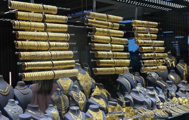 Yatırımcıları sevindiren haber! Altında 4 ay sonra tarihi zirve: Gram altın 7 bin TL barajını aştı