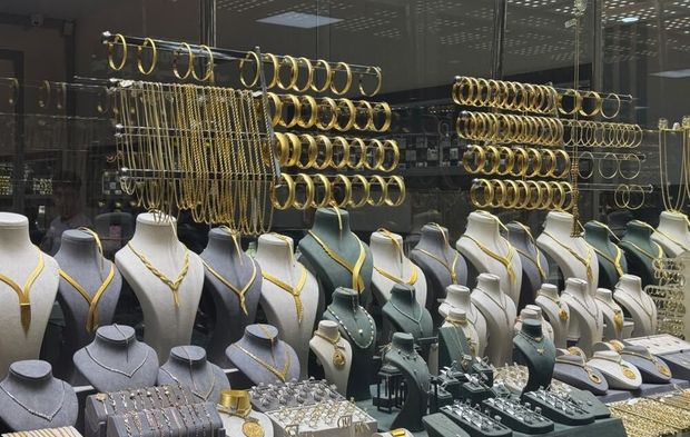 Altındaki sert düşüş vatandaşı küstürdü! Yatırımcı beklemede…