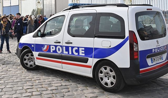 Fransa’da 9 camiye çirkin saldırı