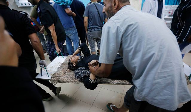 Gazze'de Şehit Sayısı 31 Bin 988'e Yükseldi