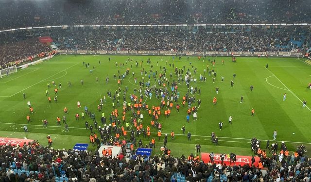 Trabzonspor-Fenerbahçe Maçında Kim Kaç Maç Ceza Alacak? Spor Hukukçusu Tek Tek Açıkladı