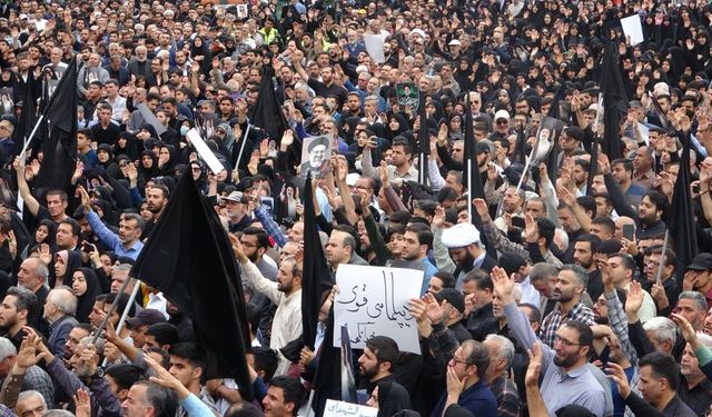 İran’da 5 gün ulusal yas ilan edildi