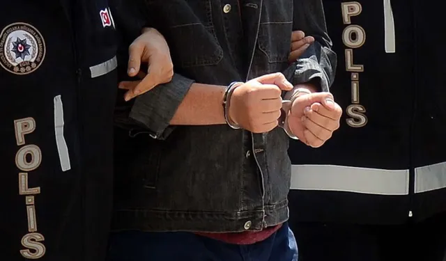 Gaziantep’te ekipler şüphe üzerine durdurdu! Üzerinden cephanelik çıktı…