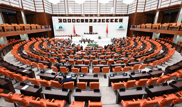 Öğretmenlik Meslek Kanunu’na ilişkin teklif kabul edildi ve yasalaştı