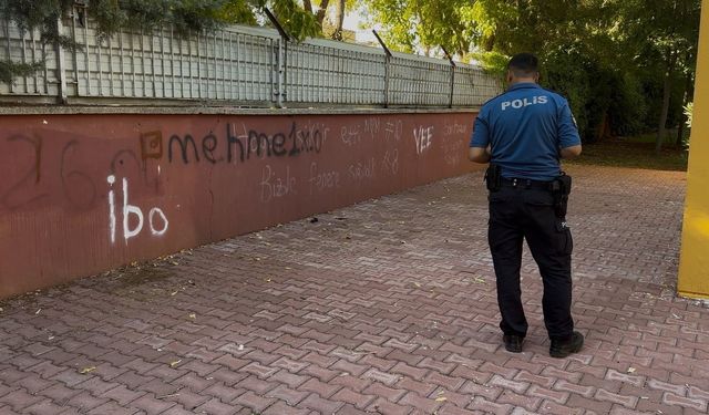 Gaziantep'te bıçaklanan lise öğrencisi ağır yaralandı