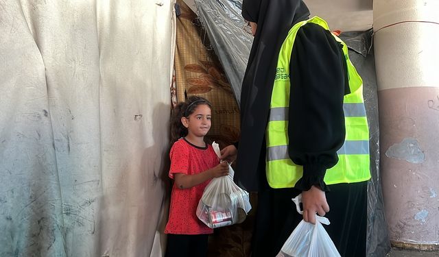 Yedi Başak, kurban bağışlarını konserve olarak Gazzelilere ulaştırdı