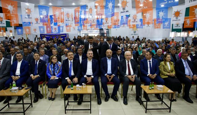 AK Parti Gaziantep’te kongreler peş peşe…  Yavuzeli’nde kongre heyecanı