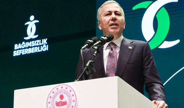 Bakan Yerlikaya açıkladı! Çakarlı araç kullanan yandı…