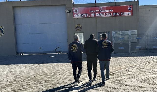 Gaziantep’te aranan şahıs Jandarmadan kaçamadı