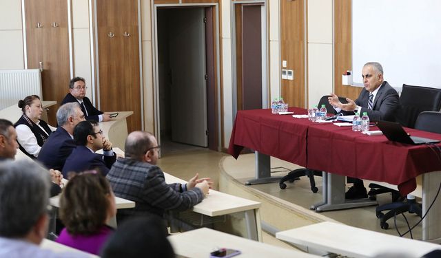 GAÜN İktisadi ve İdari Bilimler Fakültesi akademik kurul toplantısı gerçekleşti