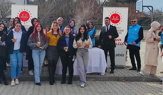 GAÜN öğrencilerine Gençlik Koordinatörlüğü'nden çorba ikramı