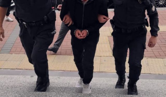 FETÖ’nün öğrenci yapılanmasına operasyon: 22 gözaltı