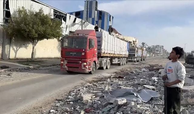 Ateşkesin üçüncü gününde 897 insani yardım tırı Gazze'ye girdi