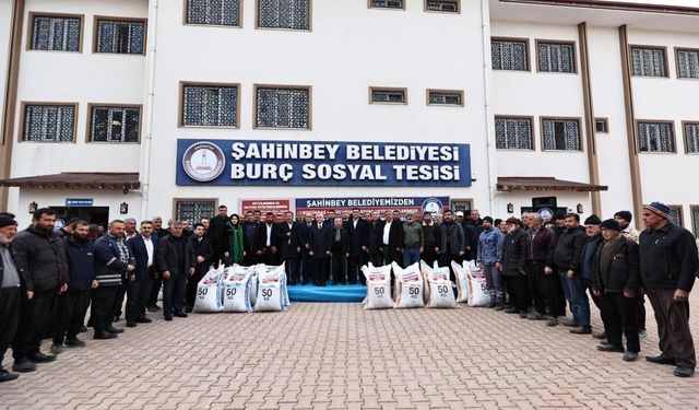 Şahinbey'den besicilere 7 bin ton hayvan yemi desteği