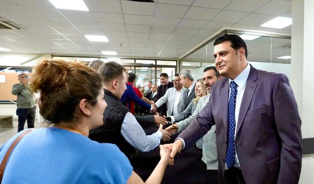 Şehitkamil Belediyesi'nde bayram heyecanı... Yılmaz personel ile bir araya geldi