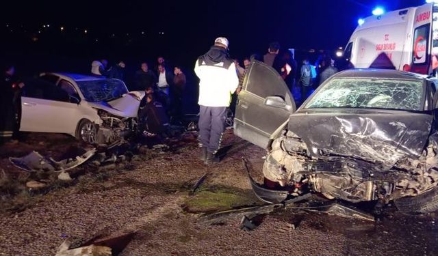 Kahramanmaraş'ta sıkışmalı trafik kazası