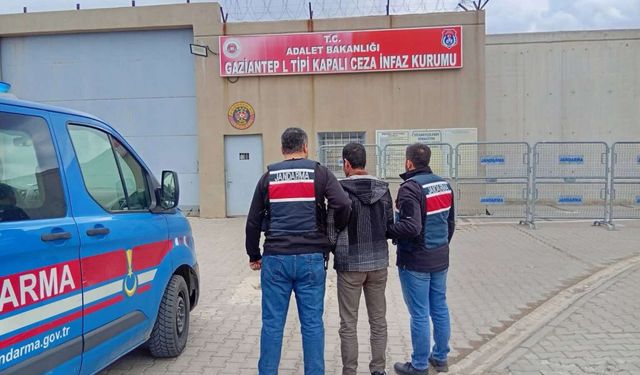 Gaziantep’te uyuşturucu tacirini JASAT yakaladı