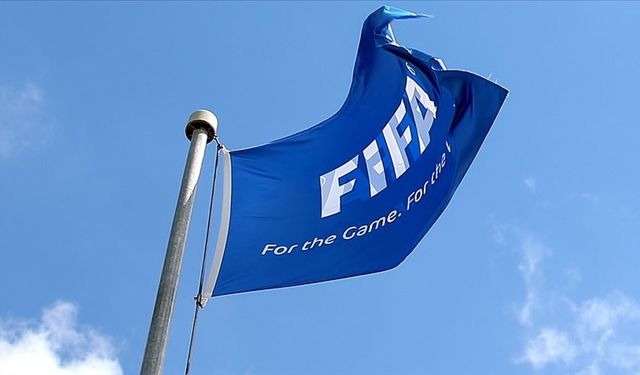 FIFA'dan Türk kulüplerine transfer yasağı