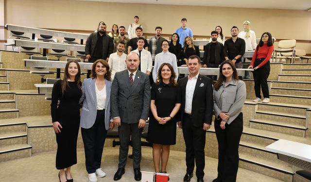 Gaziantep İş Dünyasından isimler HKÜ'lü öğrencilerle buluştu