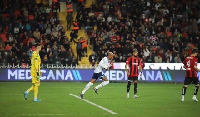Fenerbahçe, Gaziantep FK'yı üst üste 9. kez mağlup etti