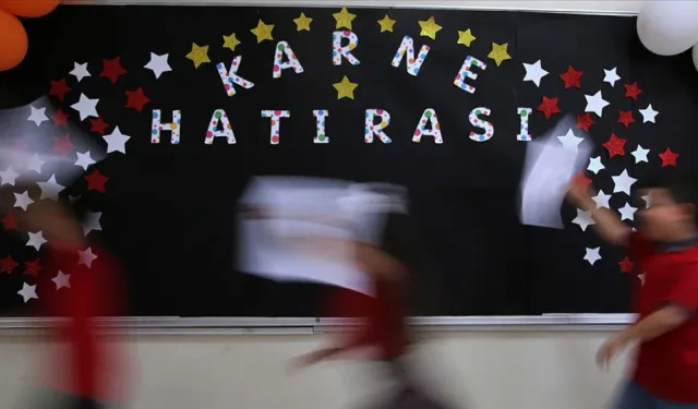 2025 Karne Günü Ne Zaman? Okullar Ne Zaman Kapanacak? MEB Takvimi Açıklandı!