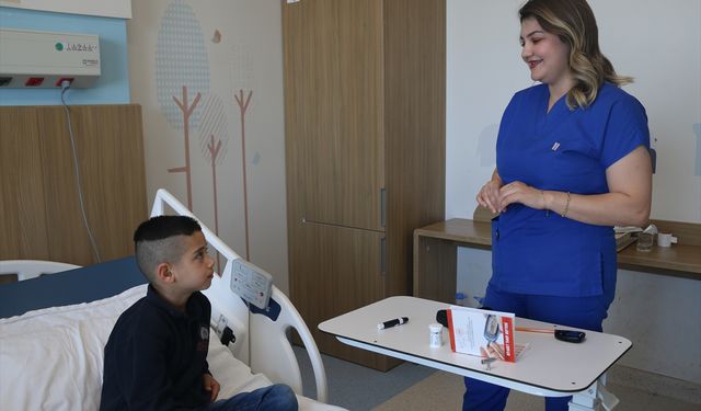 Gaziantep’te diyabetle mücadele eden çocuklara özenle bakılıyor