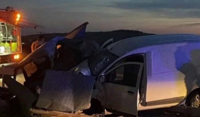 Gaziantep'te iki araç kafa kafaya çarpıştı: 1 ölü, 2 yaralı