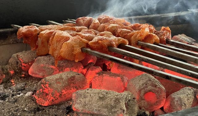 Uzmanı uyardı: Etleri kömür, sağlığınızı riske etmeyin