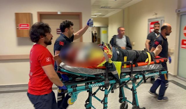 Otomobil ile motosiklet çarpıştı: 1 ağır yaralı