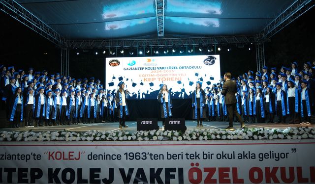 GKV Ortaokul mezunlarını uğurladı