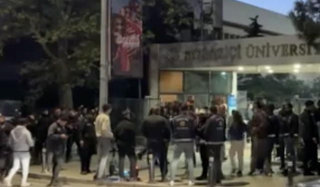 Boğaziçi Üniversitesi'nde göstericiler polise saldırdı: 13 polis yaralandı, 97 gözaltı