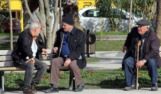 Emeklilere Müjde: Emekli Kart Uygulaması İle Ücretsiz Hizmetler Sunulacak
