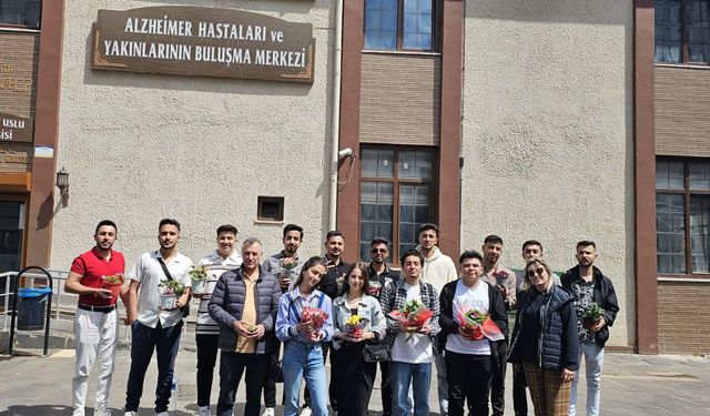 GAÜN’lü gençlerden “moral evine moral ziyareti”