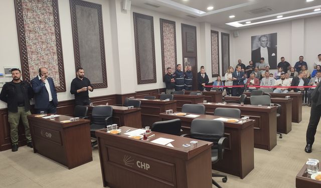 Şehitkamil Meclisi’nde CHP grubu meclisi terk etti