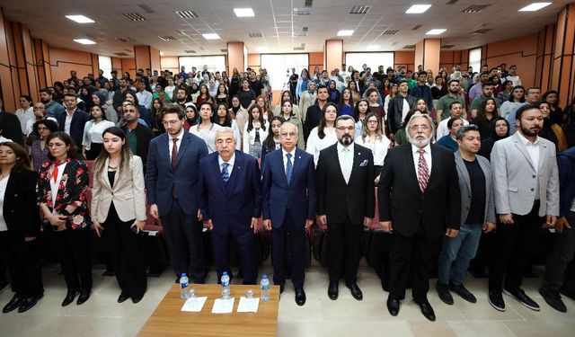 Abdulkadir Konukoğlu, GAÜN’lü Öğrencilerle Hayat Tecrübelerini Paylaştı