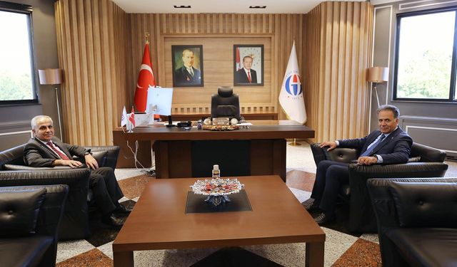 İnönü Üniversitesi Rektörü Akpolat’tan GAÜN Rektörü Doğan’a ziyaret