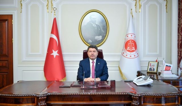 "Türkiye'nin hukuk devleti vasfını daha da güçlendirdik"