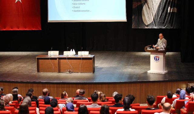 GAÜN’de “Kök25, Kökten Bilim Öğrenci Kongresi” Gerçekleştirildi