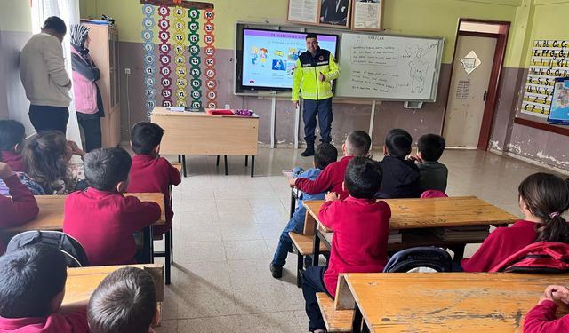 Jandarmadan Gaziantepli öğrencilere trafik eğitimi