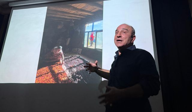 Gaziantep GAFSAD'ta fotoğraf okuma etkinliği