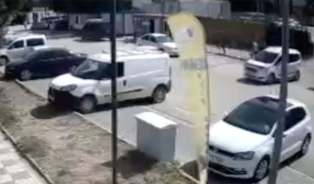 Gaziantep'te Sahipsiz Köpekler Vatandaşlara Rahatsızlık Verdi! O Anlar Kamerada…