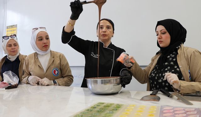 Gaziantep'te kadınlar çikolata üreterek aile ekonomisine katkı sağlayacak!