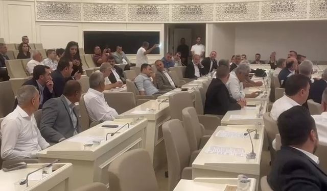 Gaziantep Büyükşehir Meclisinde sert tartışma! ‘Haddini Bil’ Gerilimi!