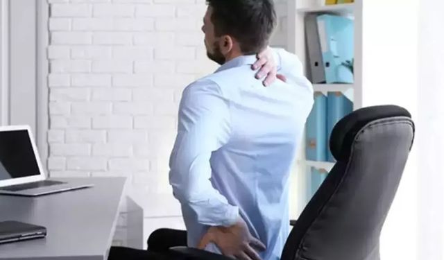 Uzmanı Uyardı! İş Yerinde Saatlerce Hareketsiz Kalmayın