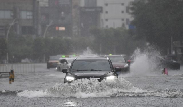 Wipha Tayfunu, Hong Kong’u ve Çin’i vurdu